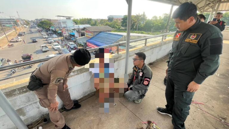 หนุ่มเครียดจัด หวังกระโดดสะพานหน้า รร.ดัง พิษณุโลก